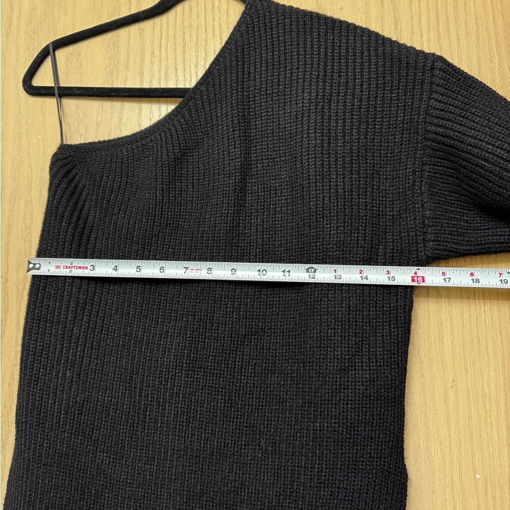 Zara Sweater - Picture 6 of 9